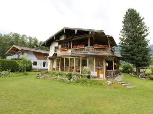 Flat in Neukirchen near the waterfalls - Sulzau