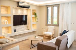 Marigoulis Home