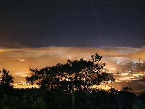 Phòng Đôi Loại Sang (Deluxe Double Room)