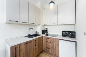 Apartament Azure Pearl przy plaży - Darmowy Parking