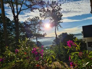 Phòng Đôi Cao Cấp (Superior Double Room)