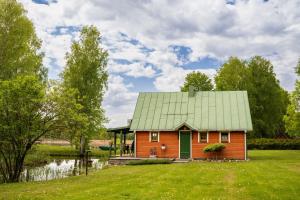 Namelis ant kranto - Alaušo Salos