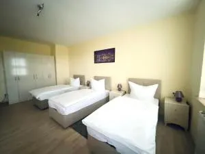 Euphrat Pension - Heinsdorfergrund