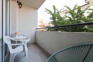 Two bedroom apartment with a balcony Relja