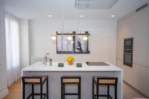 For You Rentals Lujoso y elegante ap TEMPORAL en Centro Madrid ALC353