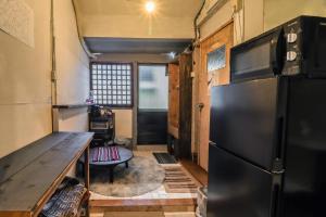 KAB Library and Residency 想像力の羽をもつ古民家長屋