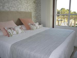 Rochas hotel entero