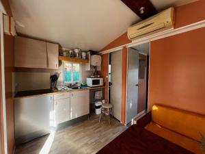 Chalets mobil home 4pers avec acces piscine : photos des chambres