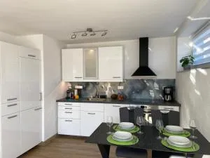 Ferienwohnung Zur alten Dorfschule - Orlenbach