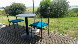 Maisons de vacances Les gites du Canal du midi - Gite Bois & Cailloux au calme avec vue : photos des chambres