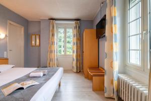 Hotels Logis Hotel La cremaillere : photos des chambres