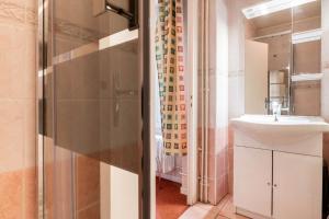 Hotels Logis Hotel La cremaillere : photos des chambres