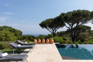 Maisons de vacances Maison familiale de 350 m² avec piscine a 10 min de Saint-Tropez : photos des chambres