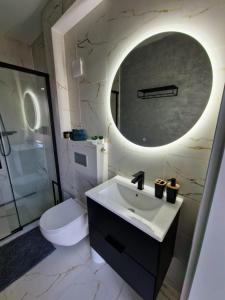 Full Moon Apartments