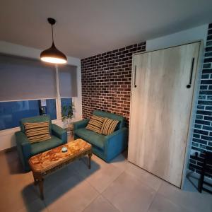 Happy Guest Apart 53