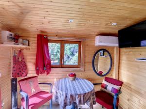 Campings La Roulotte du Cagire - 4 pers - Pyrenees : photos des chambres