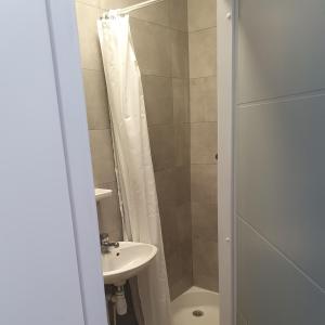 Chalet Jaune Charmant SOM