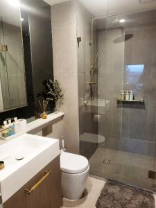 Modern&cozy life in Sky Garden 5min from station