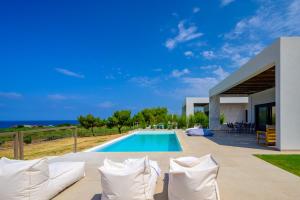 Nobus Villas - Luxury villa with Private pool, sea view & sunset