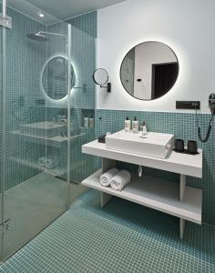 URBANAUTS STUDIOS Fillgrader