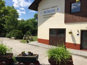 Sonntagshof Ferienwohnungen Apartments