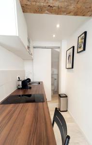 Petit studio très calme proche du centre