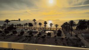 Samil Apartment, primera línea de playa con Wifi y Garaje