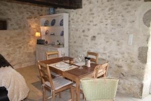 Maisons de vacances Petite Ferme Embir : photos des chambres