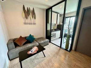 Best Location Condo with swimming pool, gym, sauna, washing mashine, Fast internet in Central of Pattaya