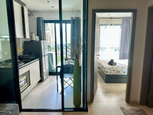 Best Location Condo with swimming pool, gym, sauna, washing mashine, Fast internet in Central of Pattaya