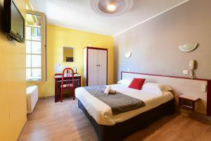 Hotels Logis Hotel La cremaillere : photos des chambres