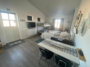 Skalarimi - Country House