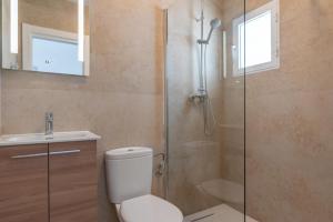 Lovely house with private pool in Burriana!