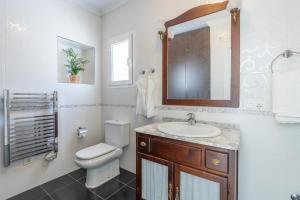 Lovely house with private pool in Burriana!