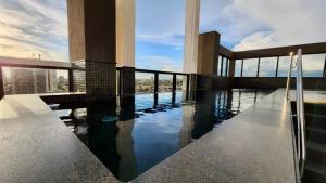 Loft Luxuoso e Confortável ao lado do Shopping CG.
