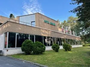 斯塔勒斯普拉维贝兹徳兹酒店 - Jestřebí