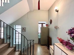 Spacious 3BHK House opp South City Mall