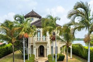 Villa Castello- Water Views & Resort Amenities