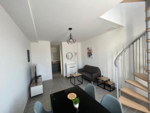Appartements 180B - Duplex T2 Tout Confort - Wifi Netflix : photos des chambres