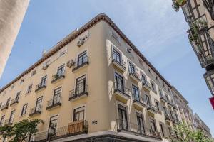 Bright apartment in Gran Vía with balconies INF2Iz3