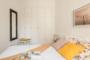 Bright apartment in Gran Vía with balconies INF2Iz3