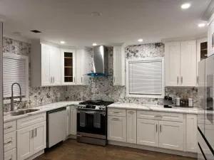 Single family Home ONLY long term booking of 28 days or longer - Roxbury Crossing