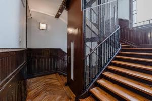 Modern apartment in Chueca INF3Iz4