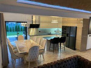 Class Luxury Residence