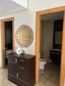 Appartement luxueux de 2 chambres et salon pour 4 adultes à Malabata Tanger