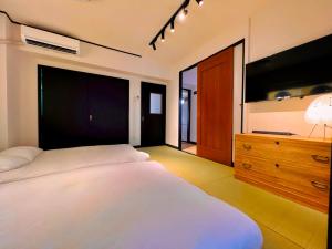 Ueno Retro Flower - Ueno Okachimachi