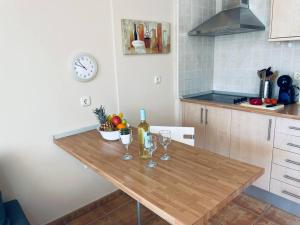 Seaview Apartment near Yumbo