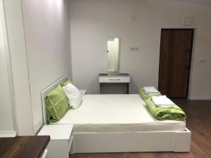 Stojanoski Studios & Rooms