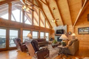 Decks and Epic Views Lakefront Langley Retreat! - Spavinaw