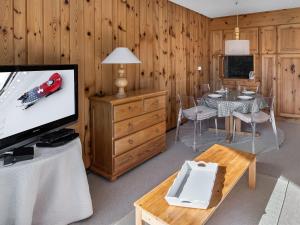 Charmant appartement au pied des pistes avec balcon sud à Courchevel 1850 - FR-1-564-41